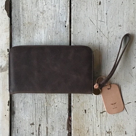 NEW Clhei leather WALLET zip around chocolate